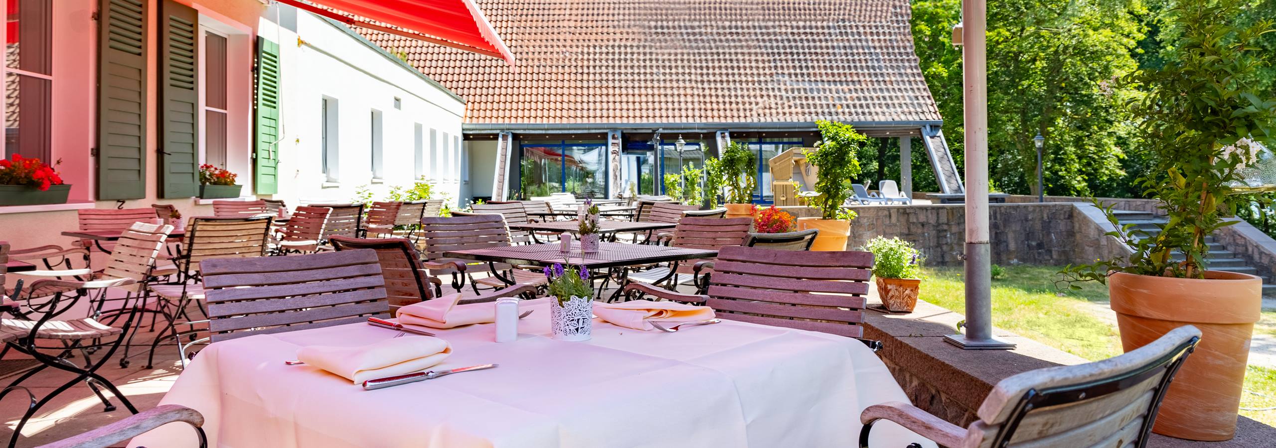 Pfingstbrunch im Hotel Döllnsee-Schorfheide - Familienhotel und Tagungshotel in Brandenburg bei Berlin