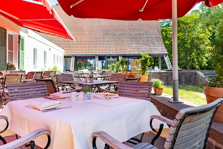 Pfingstbrunch im Hotel Döllnsee-Schorfheide - Familienhotel, Wellness-Hotel und Tagungshotel in Brandenburg bei Berlin