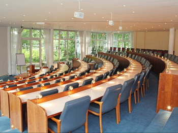 doellnsee-auditorium-1.jpg