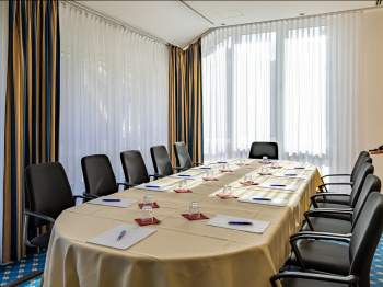 hotel-doellnsee-schorfheide-uckermark-besprechung-1_1280.jpg