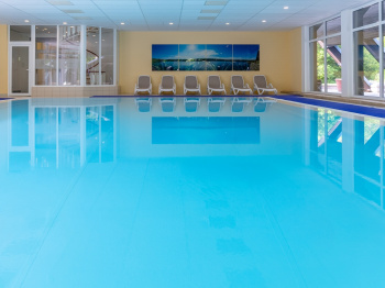 hotel-doellnsee-schorfheide-uckermark-schwimmbad-3_1280.jpg