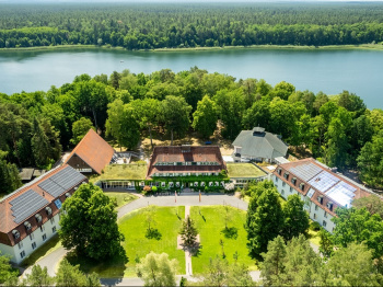 hotel-doellnsee-schorfheide-uckermark-templin-berlin-familienhotel_001.jpg