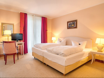 dependancezimmer-hotel-doellnsee-schorfheide-brandenburg-berlin-tagungshotel_1_1280k.jpg
