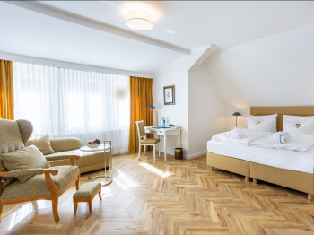 juniorsuite-hotel-doellnsee-schorfheide-brandenburg-berlin-tagungshotel_1_1280k.jpg