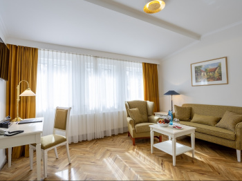 suiten-hotel-doellnsee-schorfheide-brandenburg-berlin-tagungshotel_2_1280k.jpg