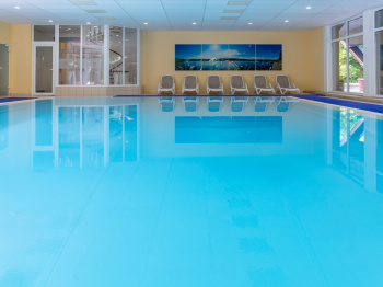 hotel-doellnsee-schorfheide-uckermark-schwimmbad-3_1280.jpg