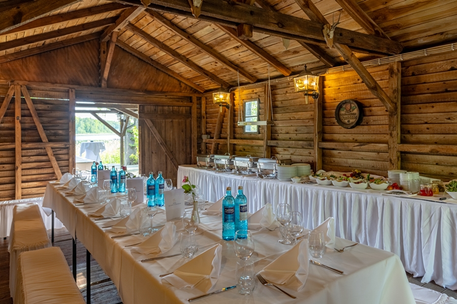 Hotel Döllnsee-Schorfheide - Familienhotel und Tagungshotel in Brandenburg bei Berlin Hotel Döllnsee-Schorfheide - Familienhotel und Tagungshotel in Brandenburg bei Berlin
