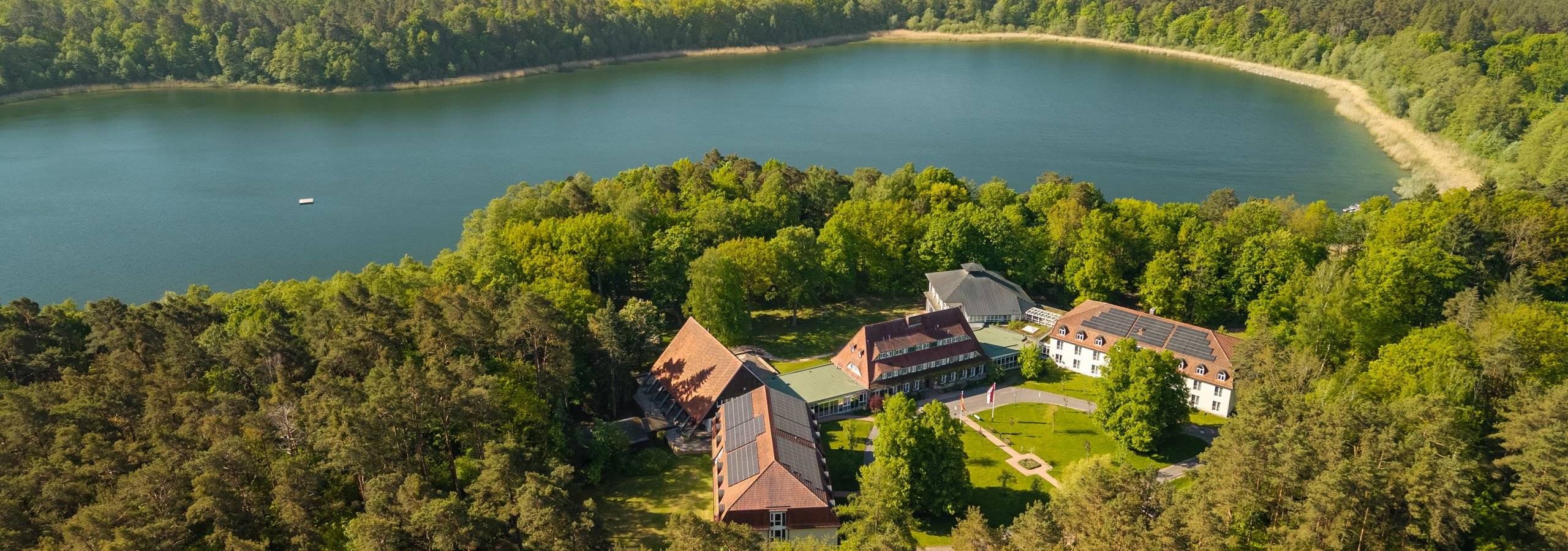 Hotel Döllnsee-Schorfheide - Familienhotel und Tagungshotel in Brandenburg bei Berlin