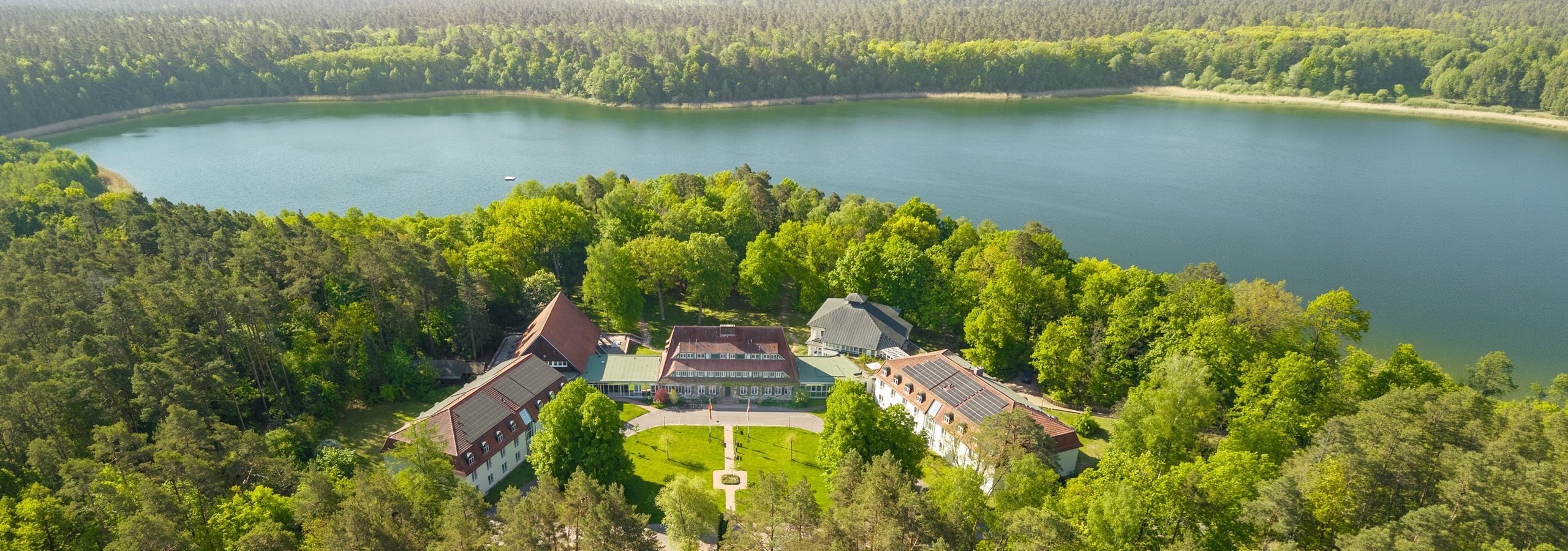 Hotel Döllnsee-Schorfheide - Familienhotel und Tagungshotel in Brandenburg bei Berlin