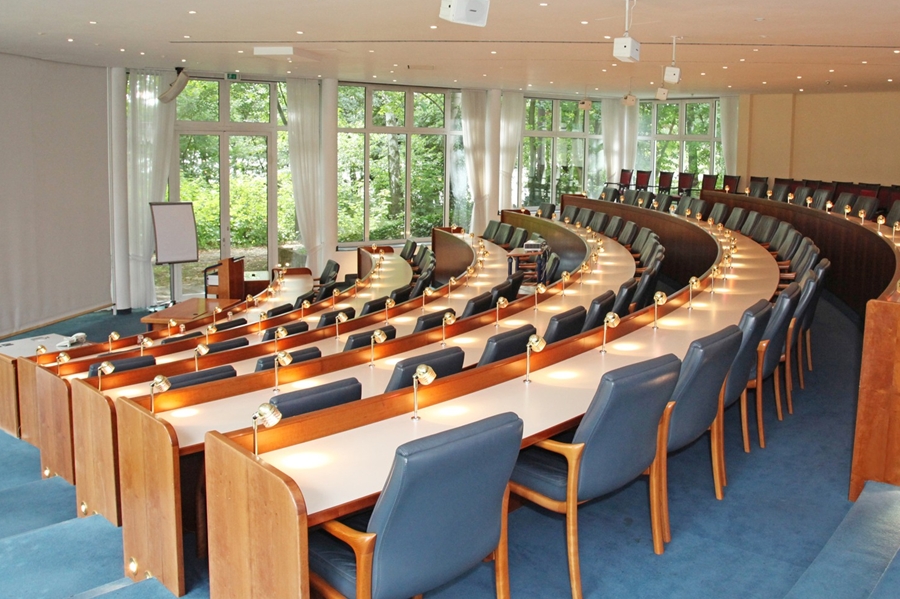 Tagungssaal im Hotel Döllnsee-Schorfheide - Familienhotel, Wellness-Hotel und Tagungshotel in Brandenburg bei Berlin