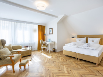 juniorsuite-hotel-doellnsee-schorfheide-brandenburg-berlin-tagungshotel_1_1280k.jpg